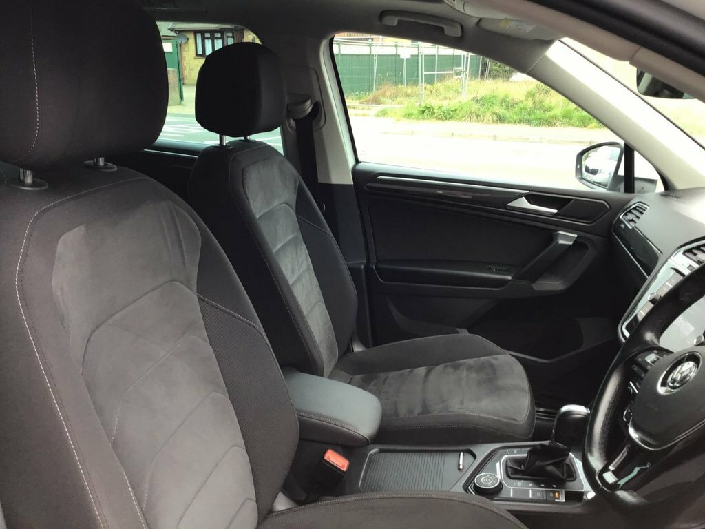 Volkswagen Tiguan Tdi Sel Suv RJ68OUX White #5