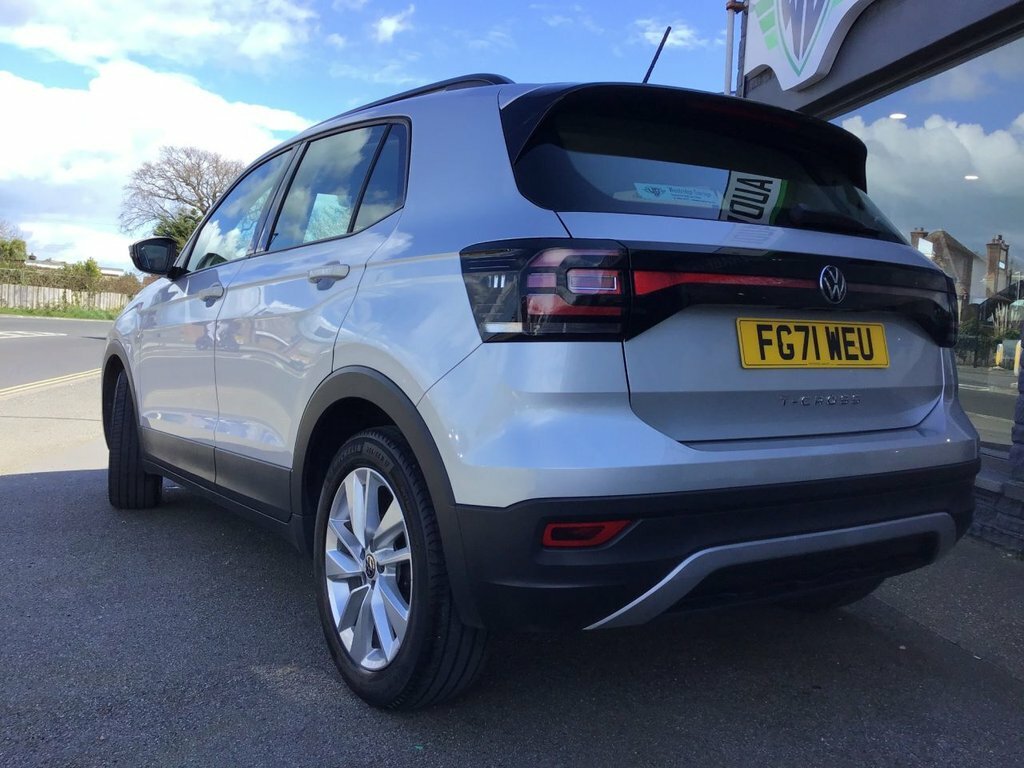 Volkswagen T-Cross Tsi Se Suv FG71WEU Silver #4