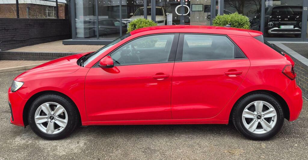 Audi A1 1.0 Tfsi 25 Technik Sportback Eu SH03ELL #3
