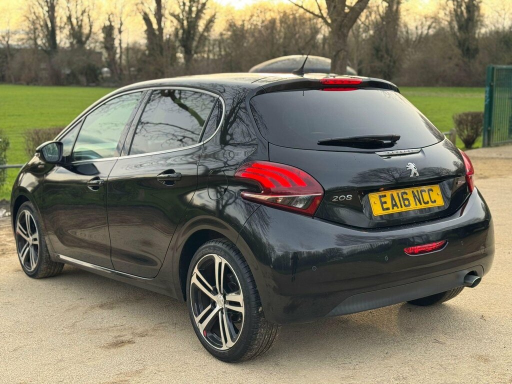 Peugeot 208 1.2 Puretech Gt Line Euro 6 Ss EA16NCC Black #4