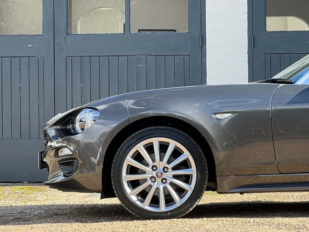 Fiat 124 Spider 1.4 Multiair Lusso Plus Convertible Eur KS18FZV Brown #3