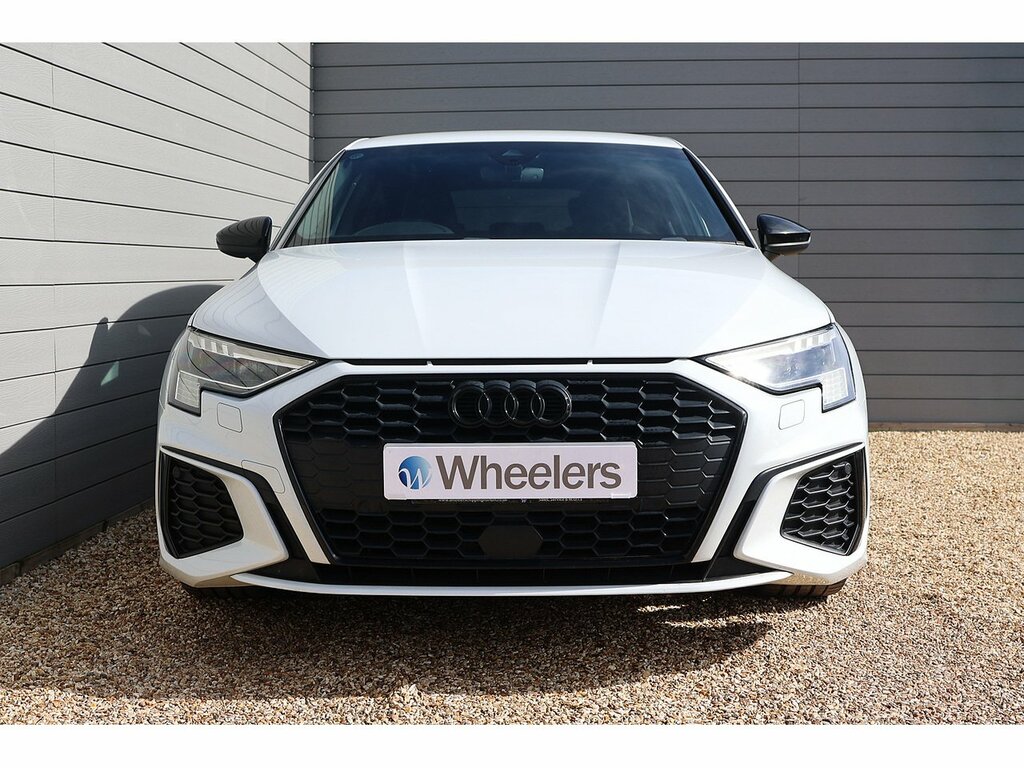 Audi A3 Tfsi Edition 1 EK70RYX White #4