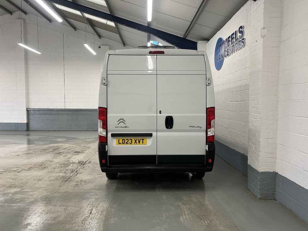 Citroen Relay 2.2 Bluehdi 35 Enterprise Panel Van Man LD23XVT White #4