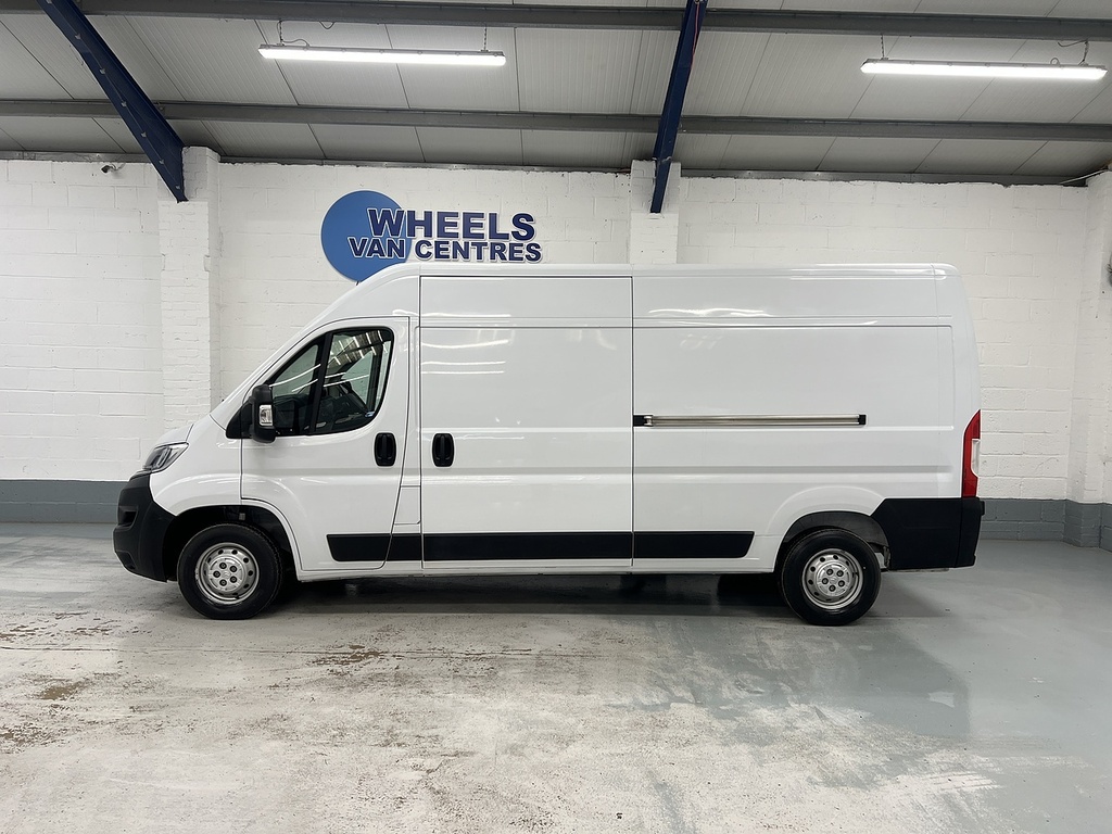 Citroen Relay 2.2 Bluehdi 35 Enterprise Edition Panel Van Di YL23EHD White #2