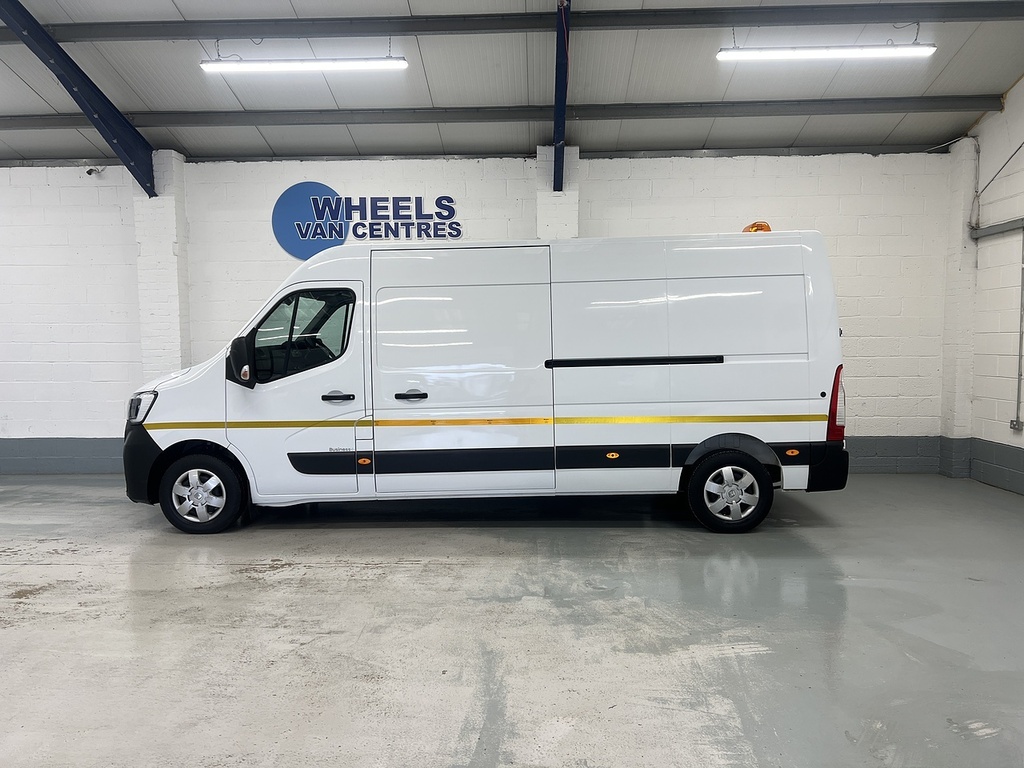Renault Master 2.3 Dci 35 Business Panel Van F HN23GYP White #2