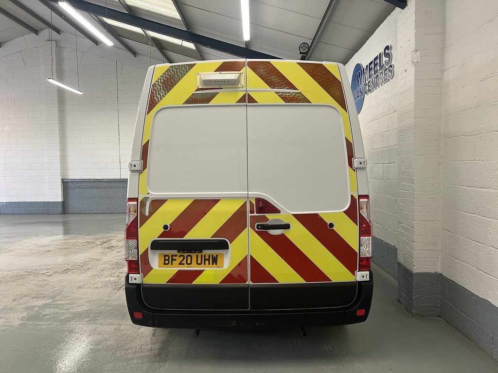 Vauxhall Movano Cdti 3500 Biturbo Edition 2.3 Welfare D White #4