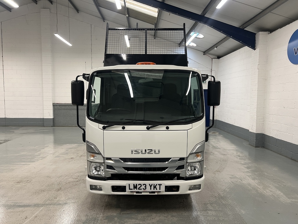 Isuzu D N35 1.9 Tipper LM23YKT White #6