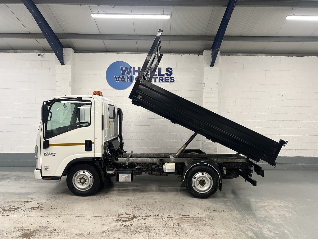 Isuzu D N35 1.9 Tipper LM23YKT White