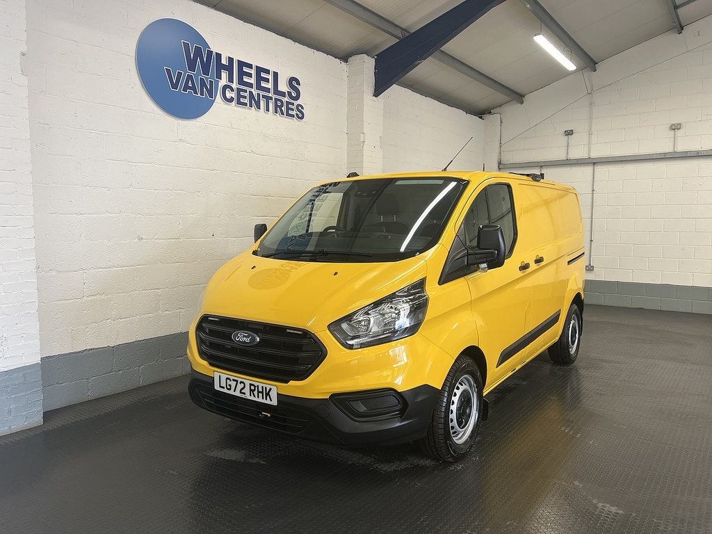 Ford Transit Custom 2.0 340 Ecoblue Leader Panel Van LG72RHK Yellow
