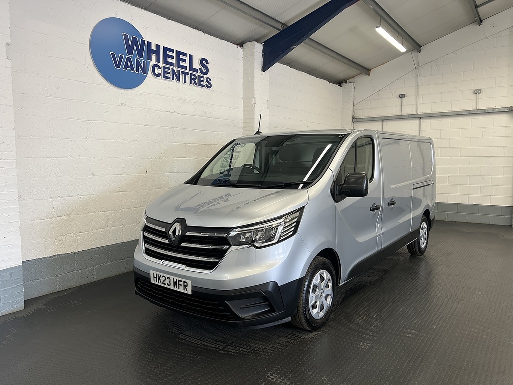 Renault Trafic 2.0 Dci Blue Ll30 Business Panel Van M Grey