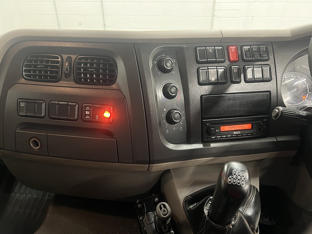 DAF All Models 0.0 Tipper Manuel White #18