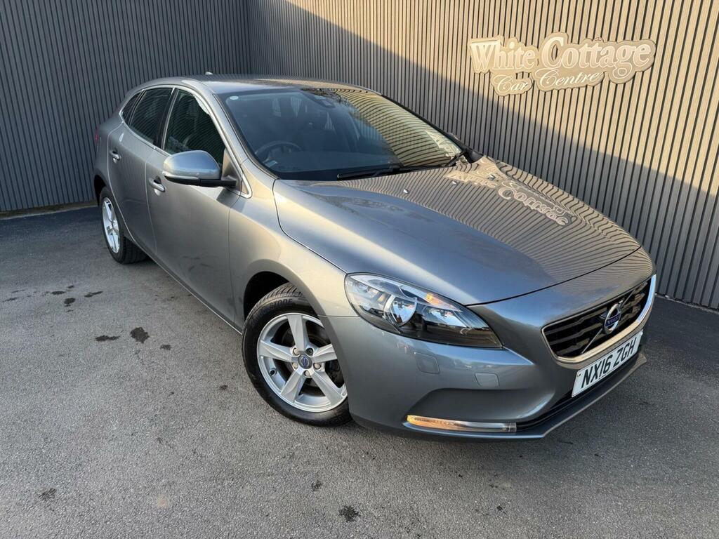 Volvo V40 Hatchback 2.0 T2 Se Nav Euro 6 Ss 201616 Grey