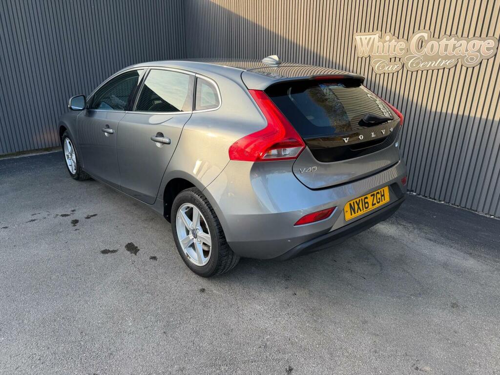 Volvo V40 Hatchback 2.0 T2 Se Nav Euro 6 Ss 201616 Grey #3