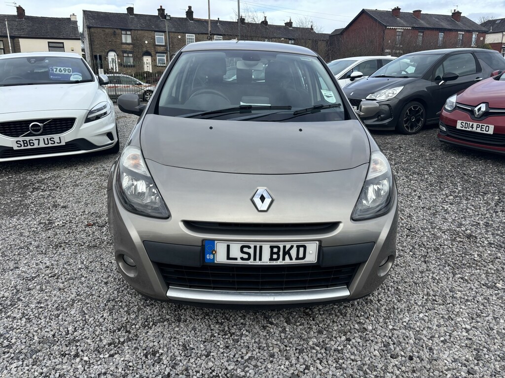 Renault Clio Hatchback 1.2 Tce Dynamique Tomtom 201111 Beige