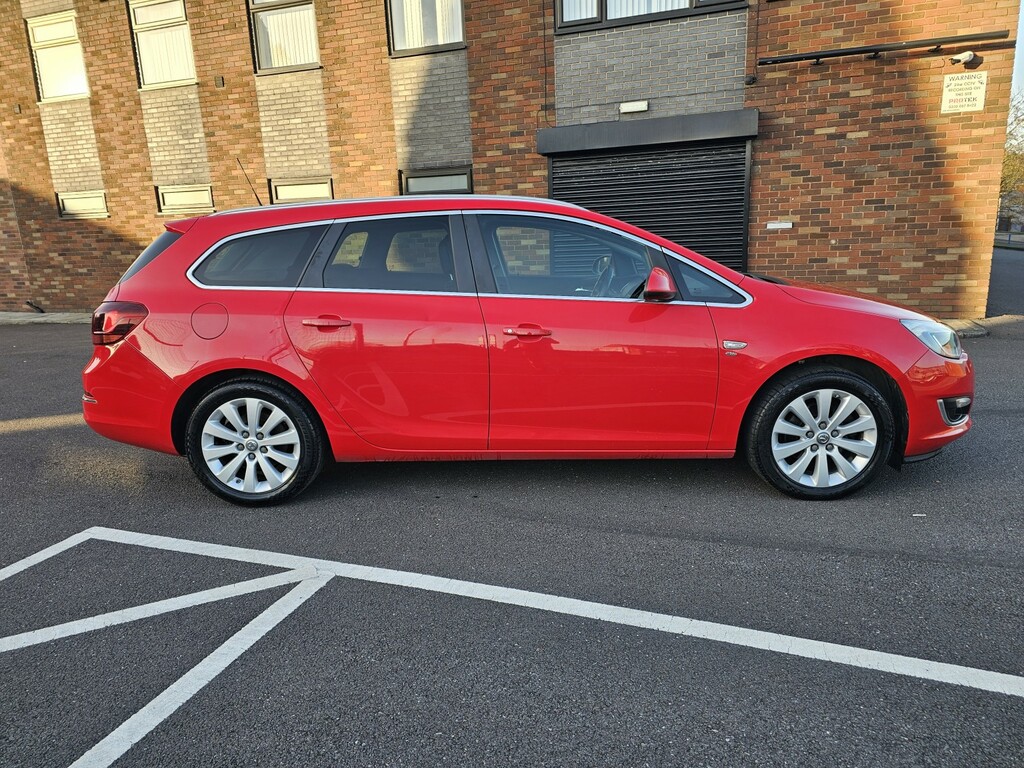 Vauxhall Astra Estate 2.0 Cdti Elite 201464 DE64EOX Red #4