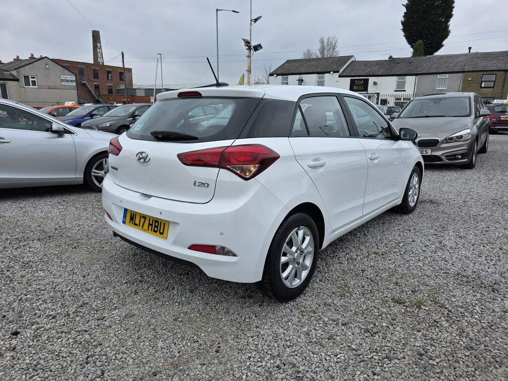 Hyundai I20 Hatchback 1.2 I20 Se 1.2 84Ps My17 201717 ML17HBU White #6