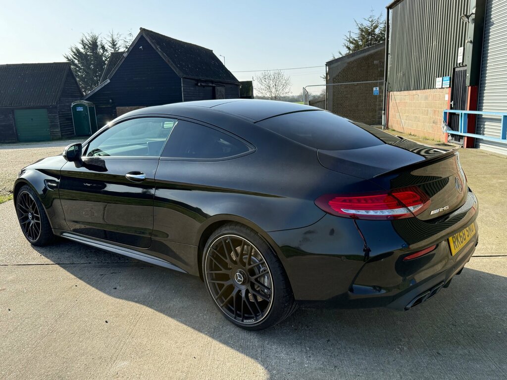 Mercedes-Benz C Class 4.0 C63 V8 Biturbo Amg Premium Coupe Black #4