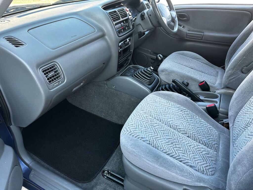 Suzuki Grand Vitara 1.6 Gv1600 Sport Red #21