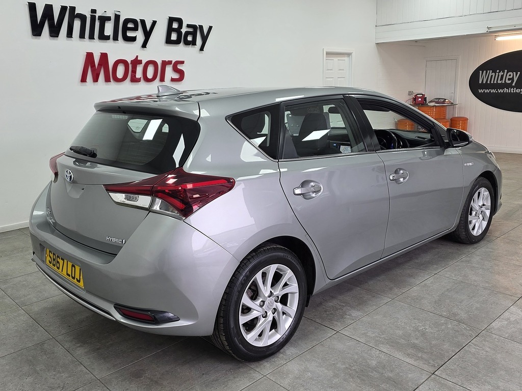 Toyota Auris Vvt-h Icon Tech SB67LOJ Grey #3