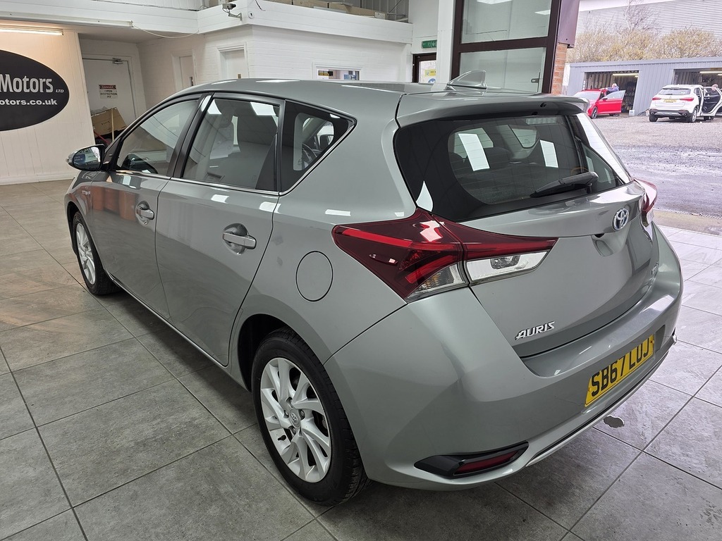 Toyota Auris Vvt-h Icon Tech SB67LOJ Grey #5