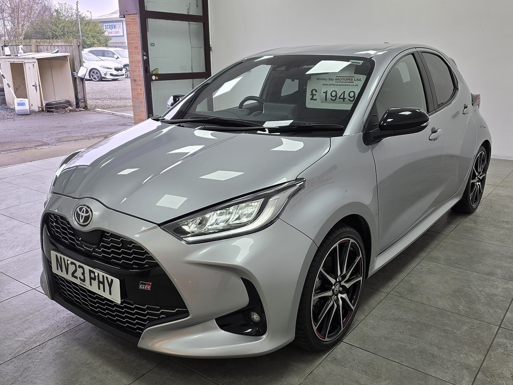 Toyota Yaris Vvt-h Gr Sport NV23PHY Silver #6