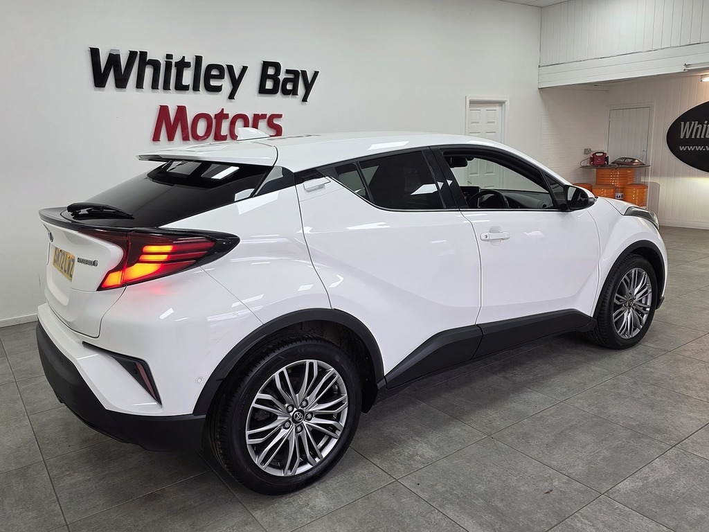 Toyota C-Hr Vvt-h Excel SM72LWZ White #3