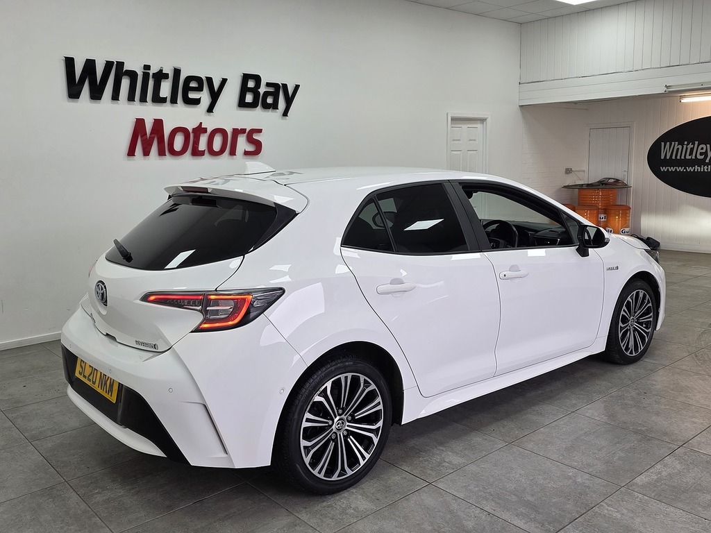 Toyota Corolla Vvt-h Design SL20NKM White #3