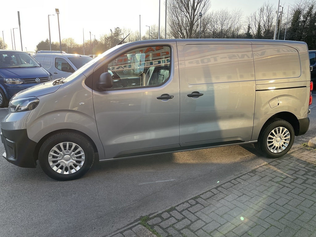 Toyota PROACE 2.0D Icon Medium Panel Van 6Dr Mwb E FY71XNC Grey #6