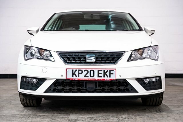 Seat Leon 2020 1.6 Tdi Se Dynamic Hatchback Manua White #2