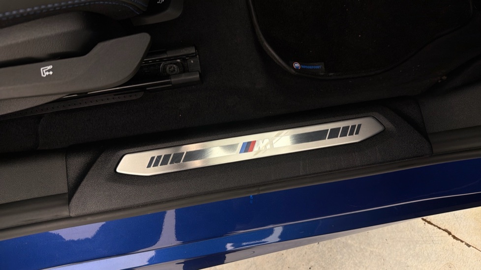 BMW M1 Xdrive Purple #50
