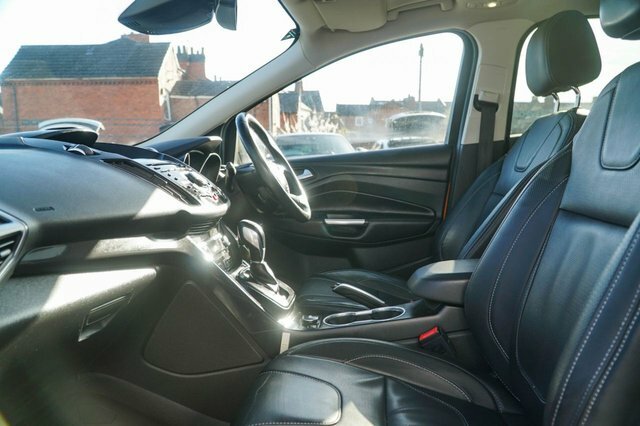 Ford Kuga 2015 2.0 Tdci Titanium X Sport Suv Powe DX65WGN Orange #3