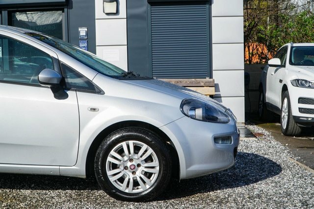 Fiat Punto 2013 1.4 Easy Hatchback Euro 5 Grey #5