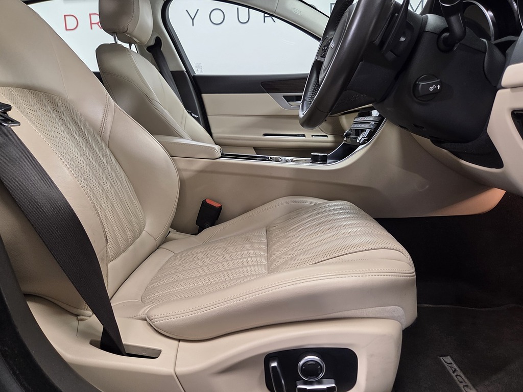 Jaguar XF 2.0I Portfolio Gpf Saloon Euro 6 Grey #3