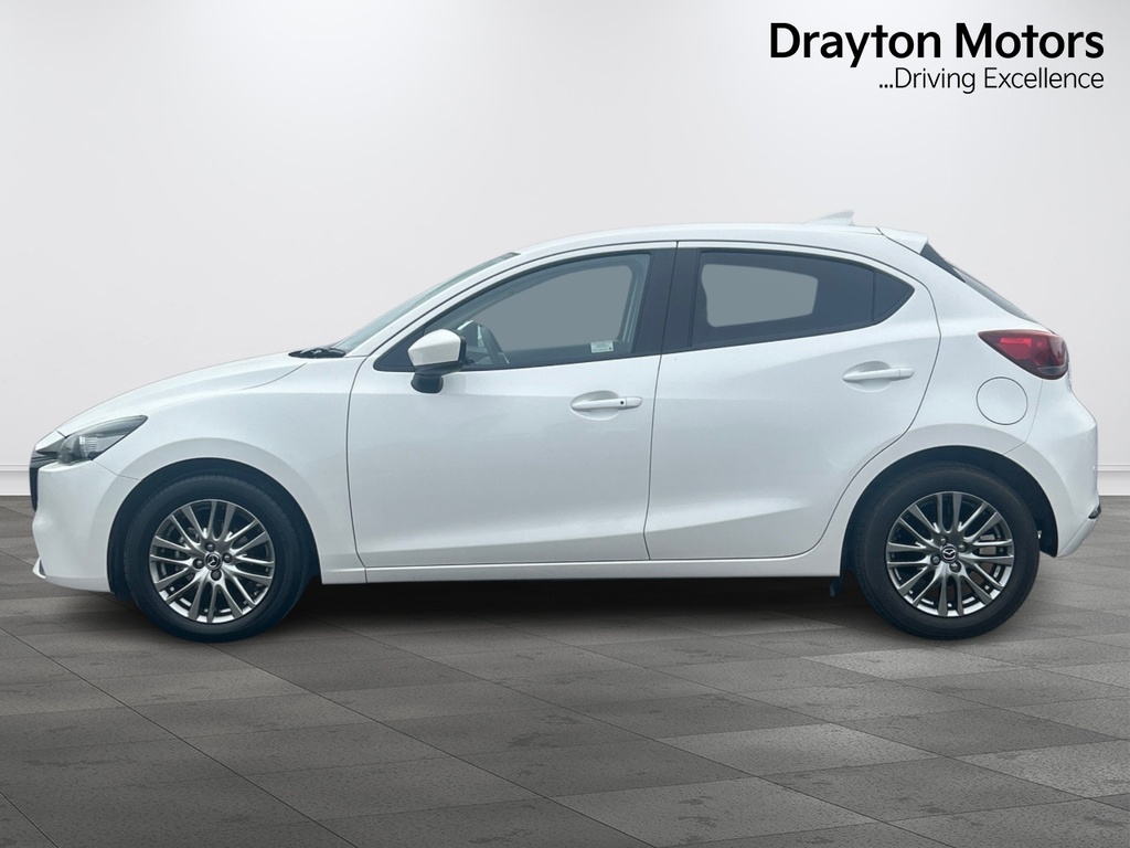 Mazda 2 1.5 Skyactiv G Exclusive Line Hatchback AK24YPD White #5