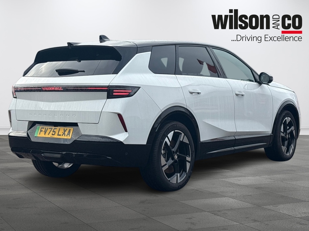 Vauxhall Grandland 73Kwh Ultimate Suv FV75LXA White #6