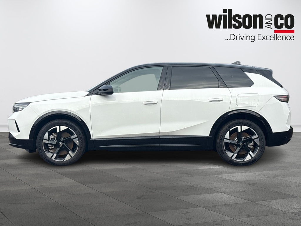 Vauxhall Grandland 73Kwh Ultimate Suv FV75LXA White #5