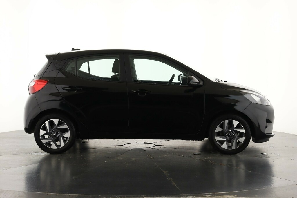 Hyundai I10 1.0 63 Advance Nav LC75XNR Black #4