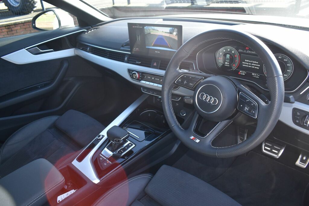 Audi A4 Saloon GY72ZBZ White #6