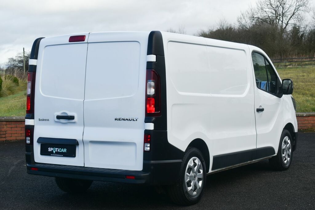 Renault Trafic Mpv HN23JXW White #3