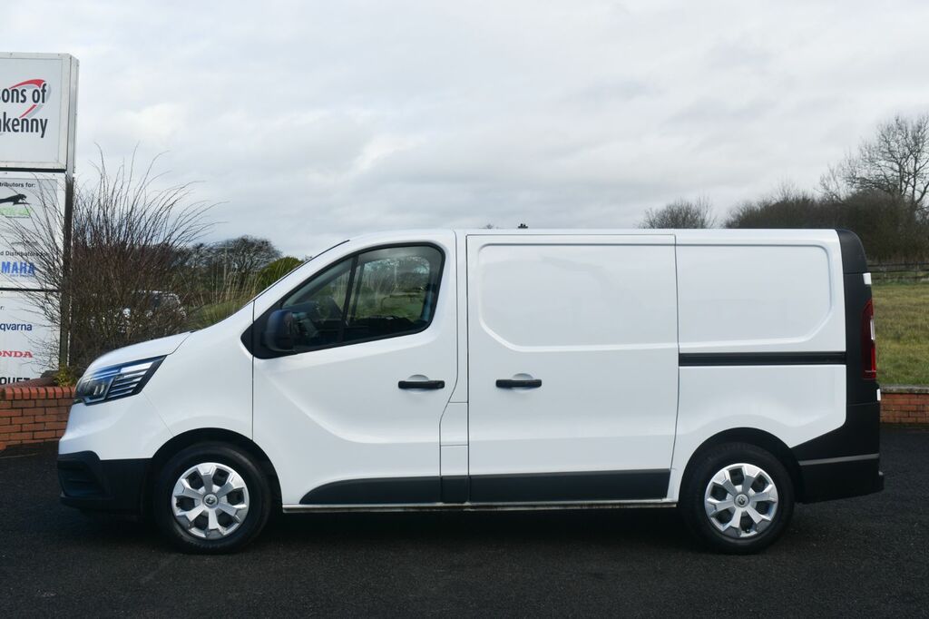 Renault Trafic Mpv HN23JXW White #6