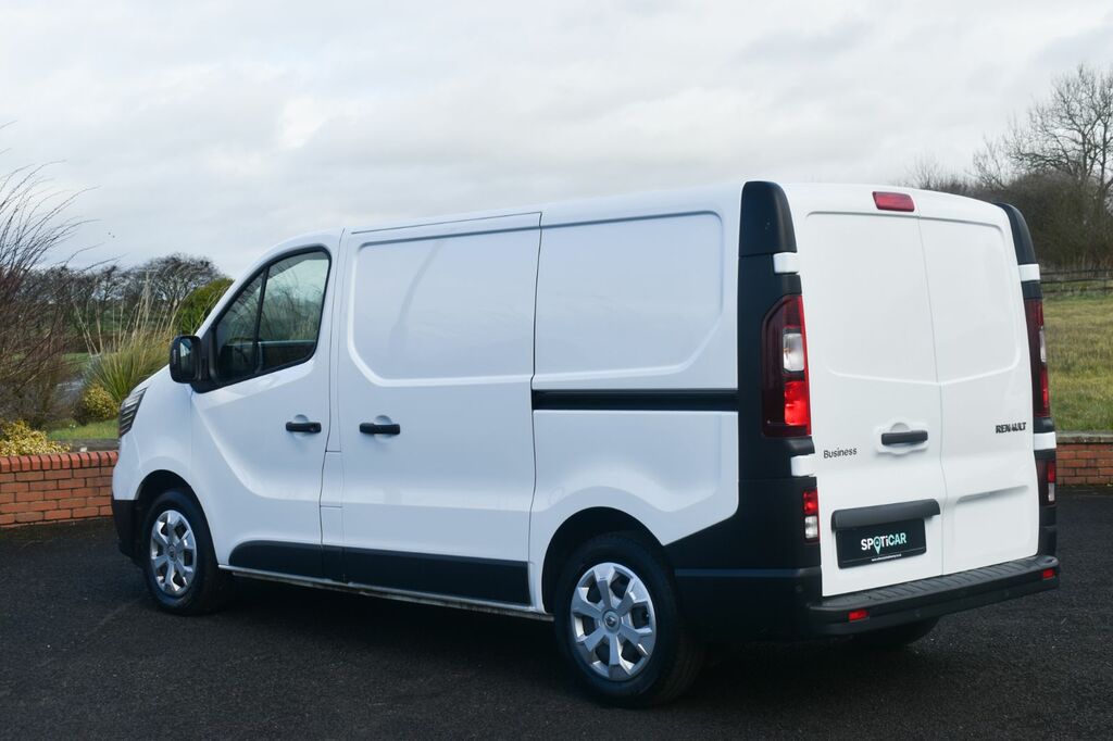 Renault Trafic Mpv HN23JXW White #5