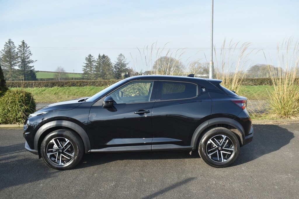Nissan Juke Hatchback JMZ8247 Black #3