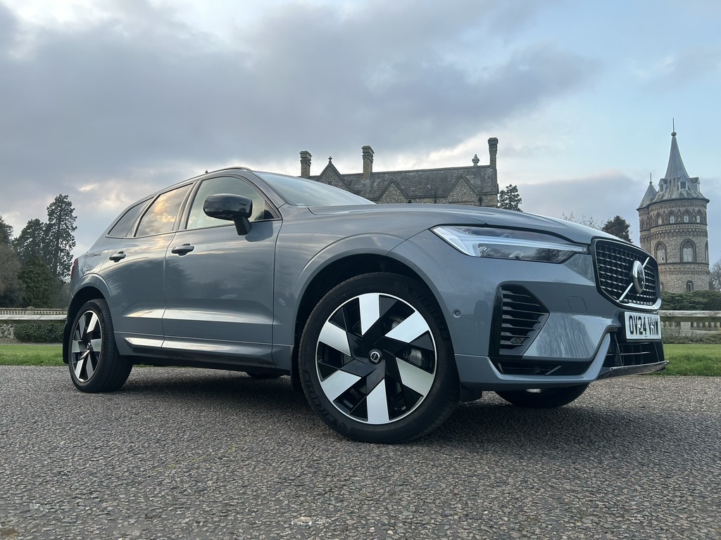 Volvo XC60 2.0H T6 Recharge 18.8Kwh Plus Suv Plug- OV24VHW #5