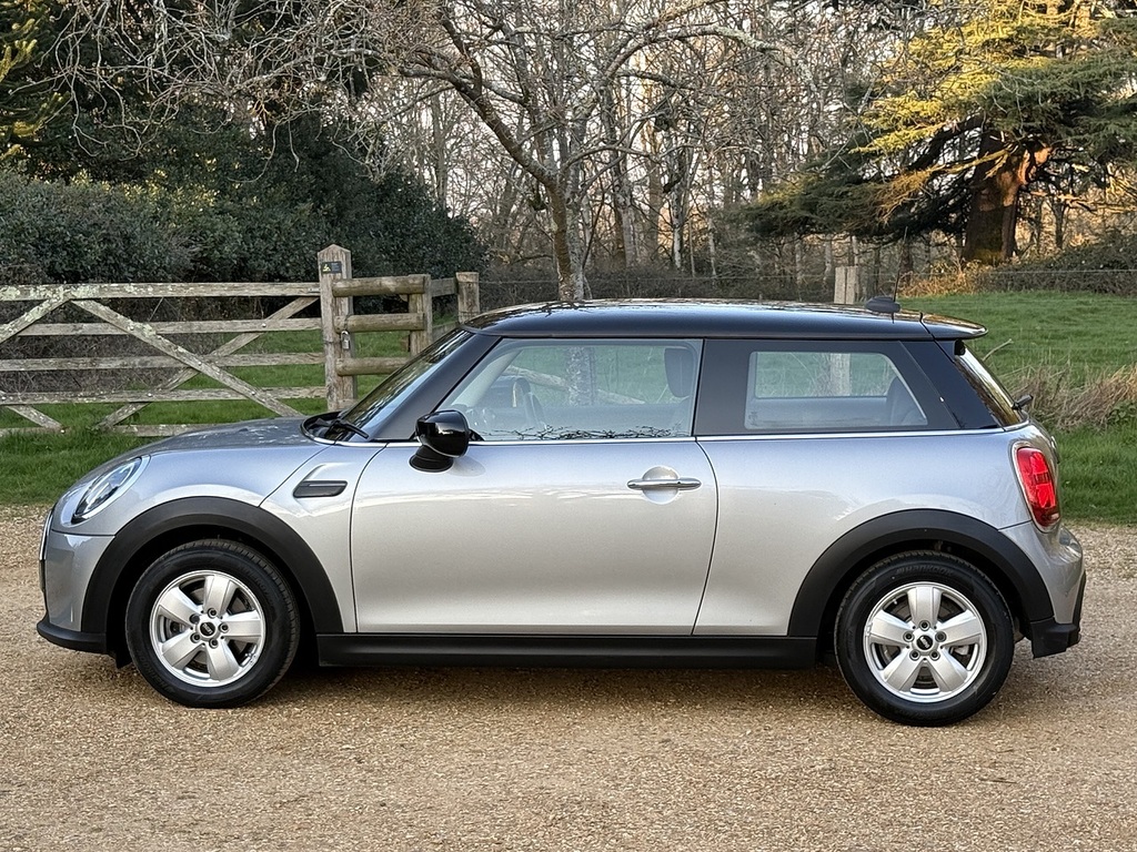 Mini Hatch Cooper Classic YM72OFL Silver #5