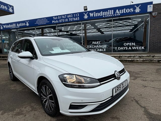 Volkswagen Golf Tsi Evo Se Estate AR19DLU White #2