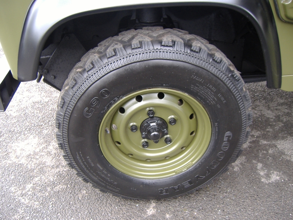 Land Rover Defender 90 Suv R606KNS Green #4