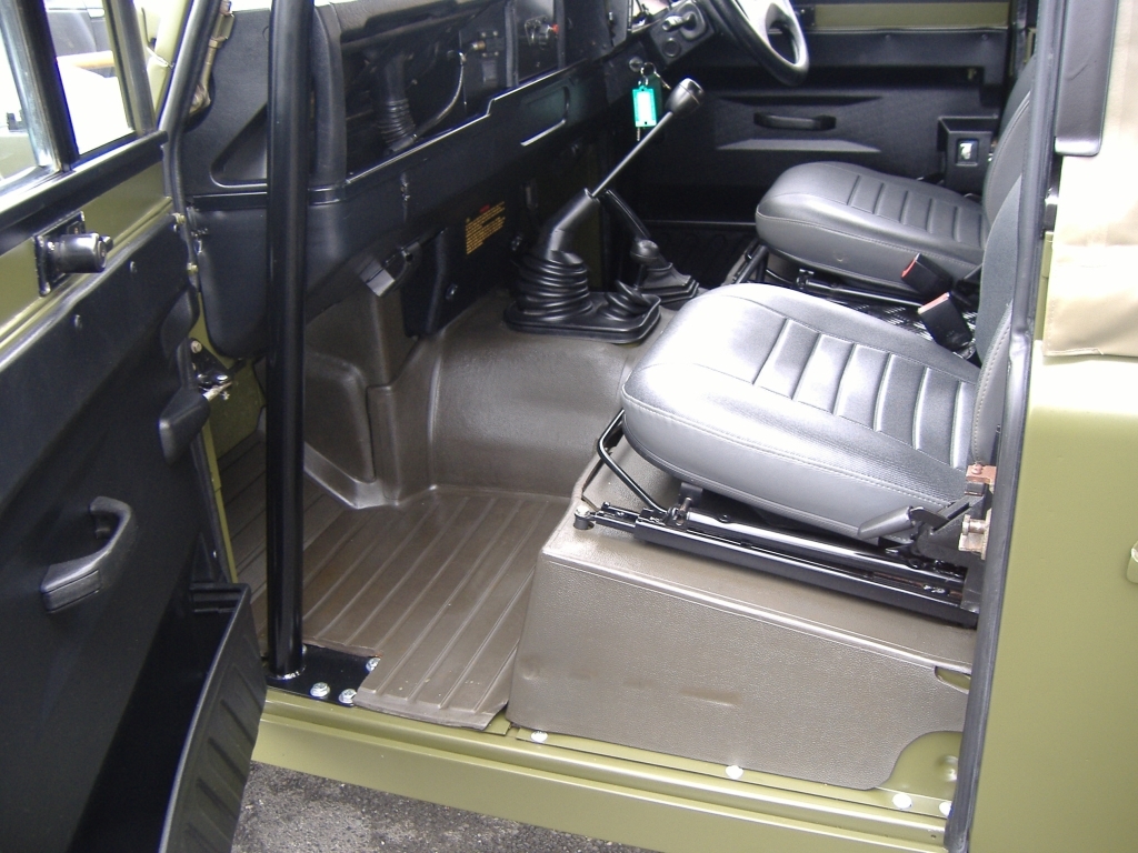 Land Rover Defender 90 Suv R606KNS Green #6