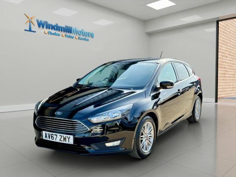 Ford Focus 1.5 Tdci Zetec AV67ZWY Black #5