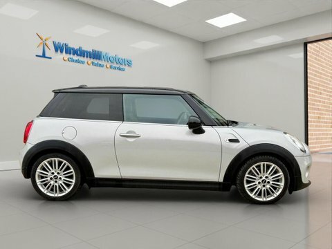 Mini Hatch 1.5 Cooper Euro Silver #3