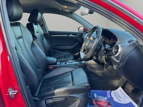 Audi A3 1.5 Tfsi Cod DG68WYL Red #3